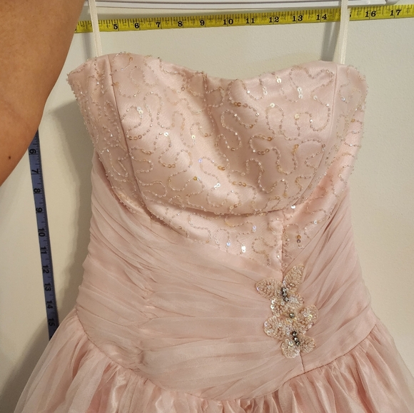 Strapless glittery prom dress - Picture 2 of 8